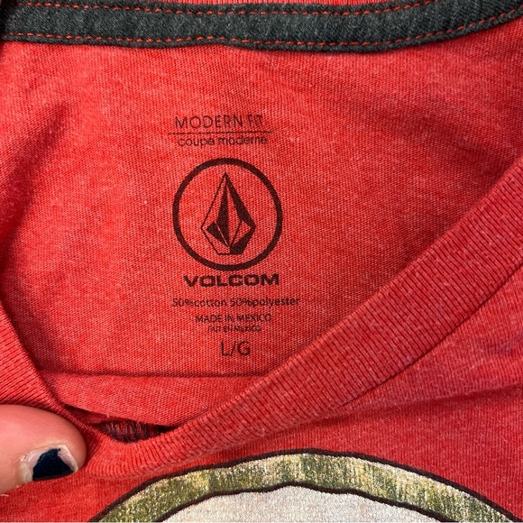 Volcom T Shirt - Picture 4 of 4